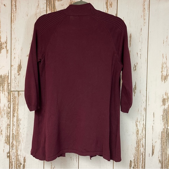 Maurices, Open Front Cardigan, Size Medium. Pretty Maroon. Excellent condition! - Picture 5 of 6